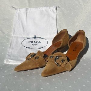 PRADA vero cuoio, real leather, closed pointed toe, kitten heel